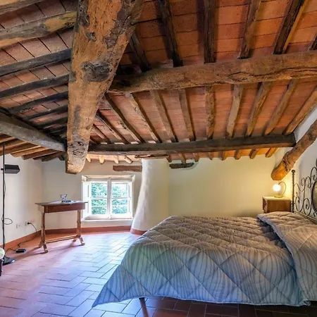 Sleeps 12 Pool Wifi * Pescaglia