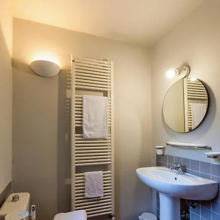 Vakantiehuis Sleeps 12 Pool Wifi Pescaglia