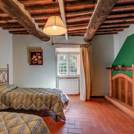 Vakantiehuis Sleeps 12 Pool Wifi
